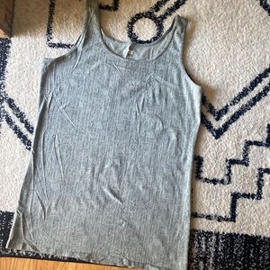 Duluth Trading Co No Yank Tank